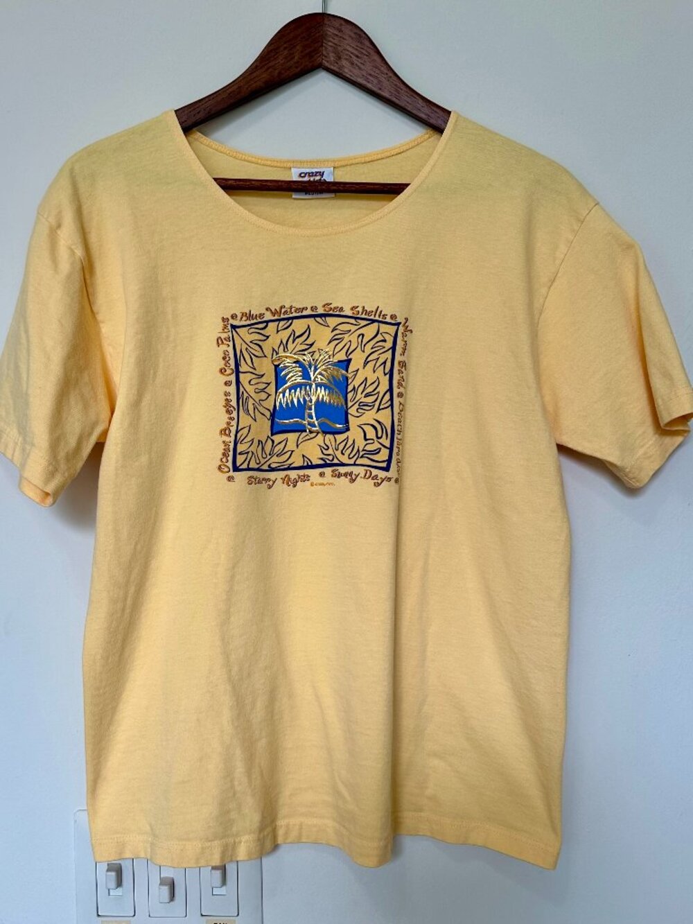 Vintage Crazy Shirts Hawaii Destination Graphic Tee 🌊
